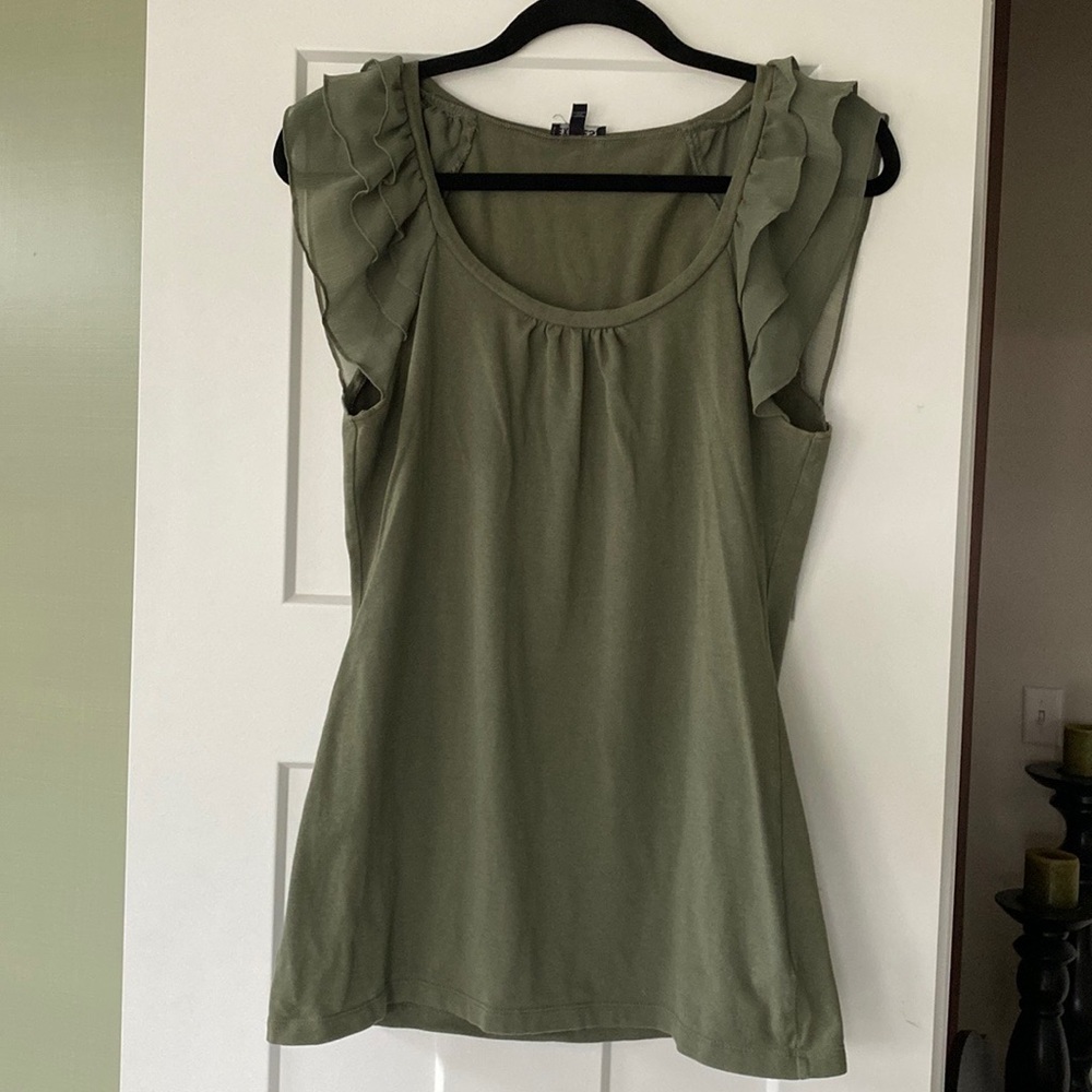 Ruffle top